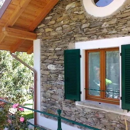 La Camelia D'oro Apartment