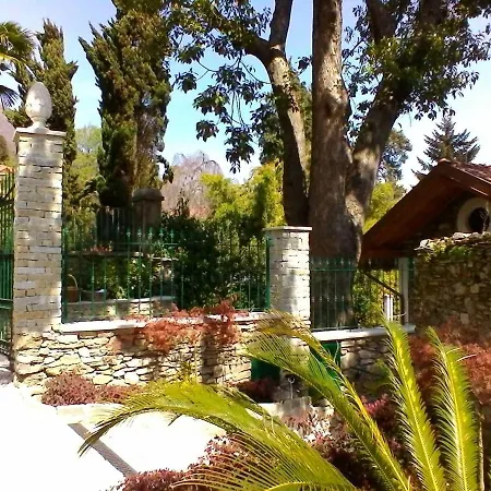 Apartment La Camelia D'oro