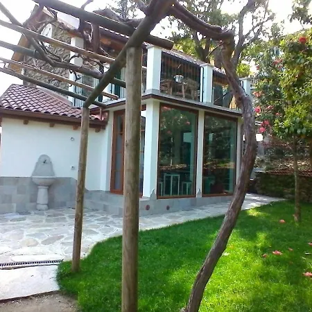 La Camelia D'oro Apartment